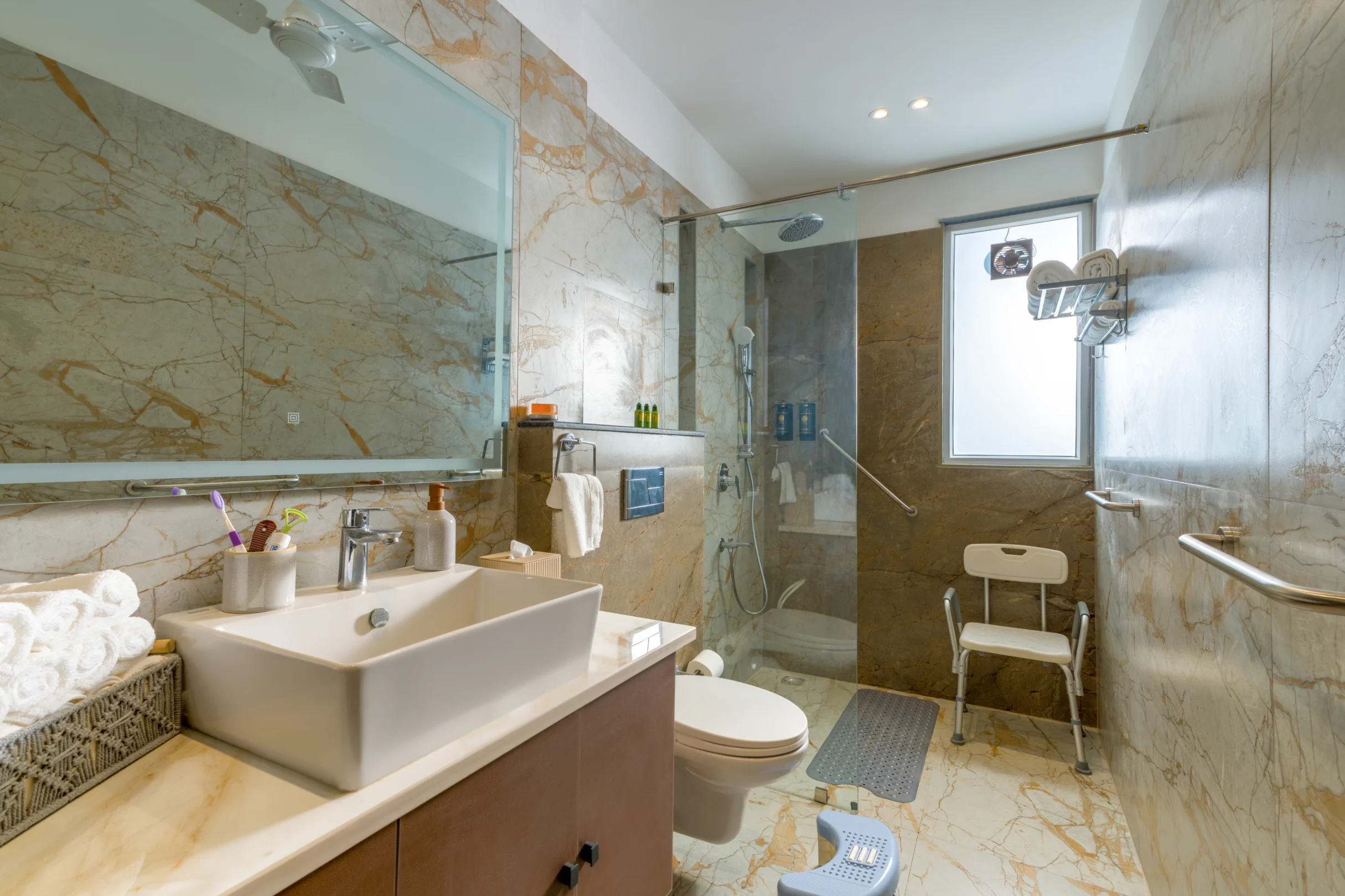 Bathroom 02